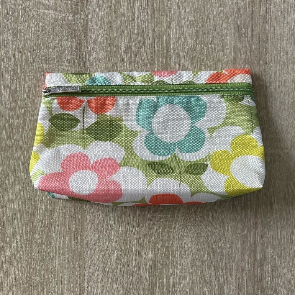 Nwot Clinique “Floral” Makeup / Cosmetic Bag